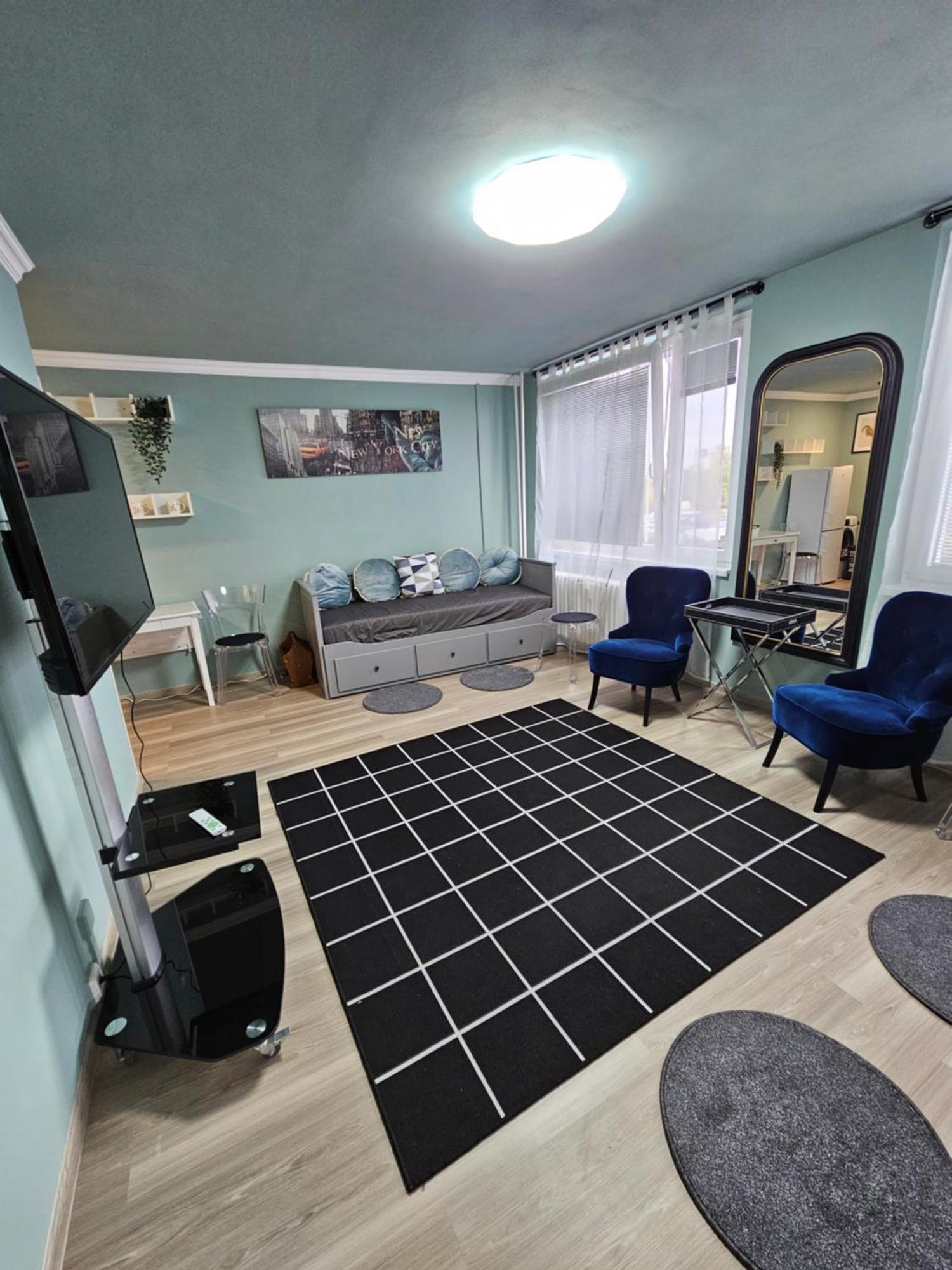 Apartment Westfield Prag